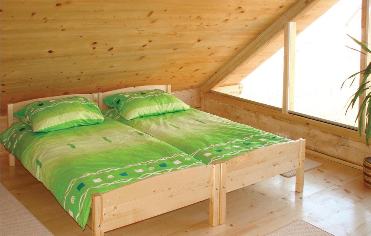3 Bedroom Cozy Home In Mscice Podamirowo Exteriér fotografie